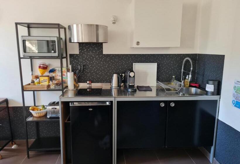 مبيت وإفطار Lyon Faubourg   Saint Priest