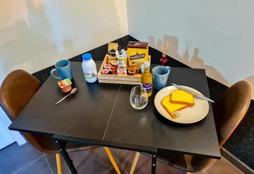 مبيت وإفطار Lyon Faubourg   Saint Priest