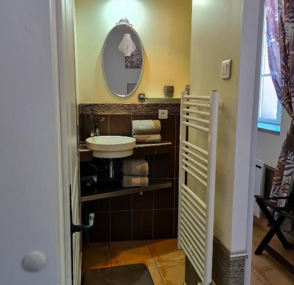 مبيت وإفطار Lyon Faubourg   Saint Priest