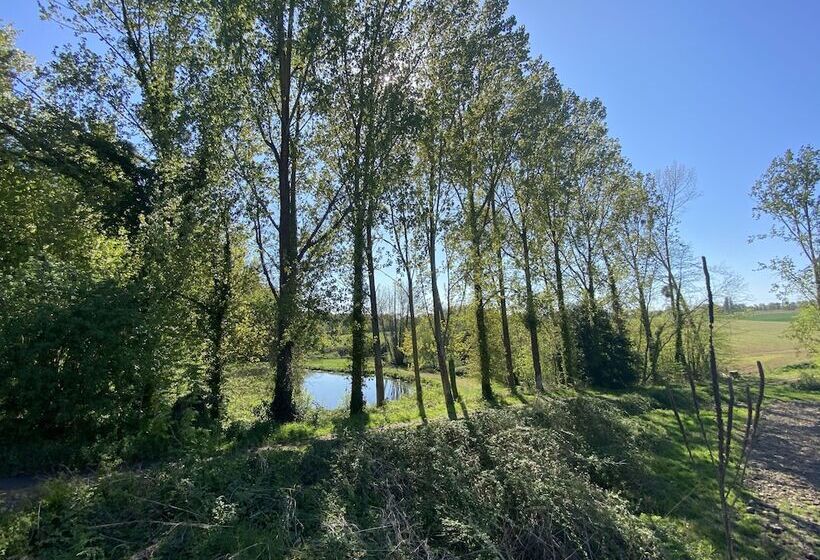 تختخواب و صبحانه Maison D Hotes & Gites Domaine De La Garaye