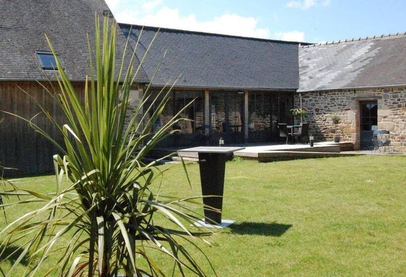 تختخواب و صبحانه Maison D Hotes & Gites Domaine De La Garaye