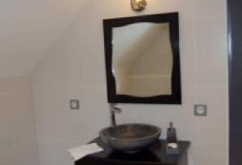 تختخواب و صبحانه Maison D Hotes & Gites Domaine De La Garaye