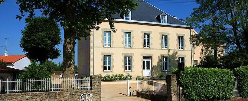 مبيت وإفطار Maison Marie Barrault