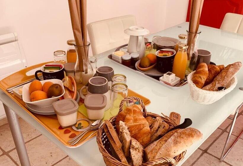 مبيت وإفطار Mas Saint Ange