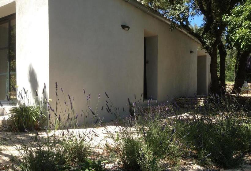 تختخواب و صبحانه New Cabanon