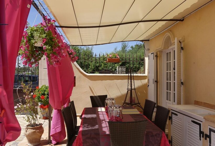 ベッドアンドブレックファースト Parfum De Roses