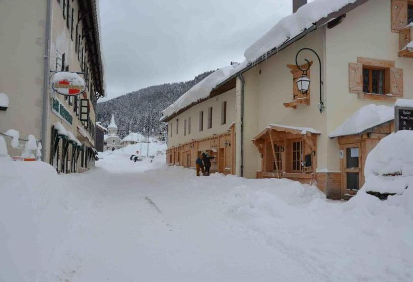 住宿加早餐 Relais Mont Jura Adults Only