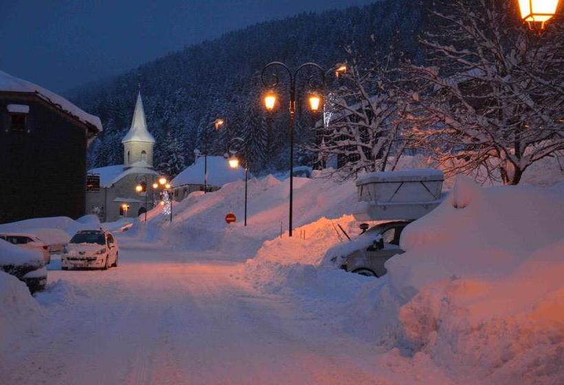 住宿加早餐 Relais Mont Jura Adults Only