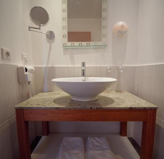 ホテル Au Bon Coin Du Lac