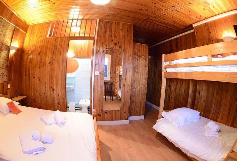 Отель Auberge Du Virage