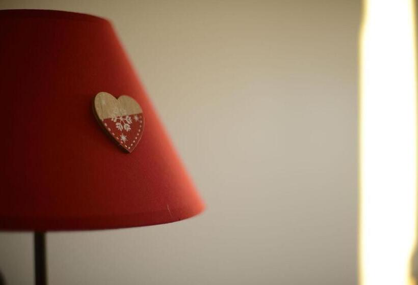 Отель Auberge Du Virage