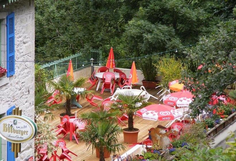 هتل Auberge La Caverne