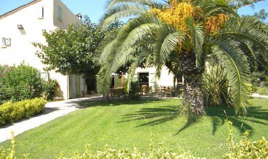 هتل Auberge Les Oliviers