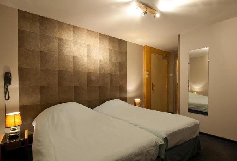 בית מלון כפרי Aux Deux Clefs