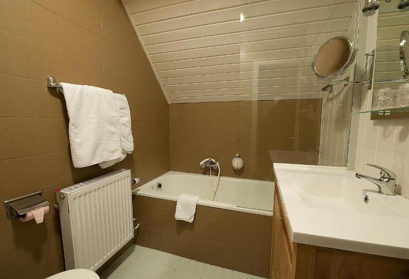 בית מלון כפרי Aux Deux Clefs