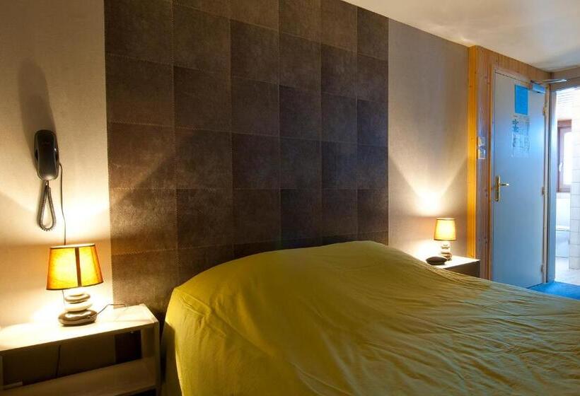 בית מלון כפרי Aux Deux Clefs