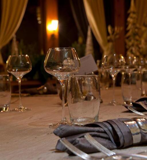 בית מלון כפרי Aux Deux Clefs