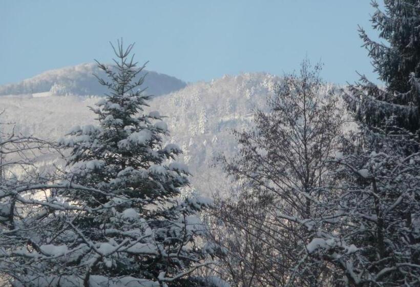 בית מלון כפרי Aux Deux Clefs