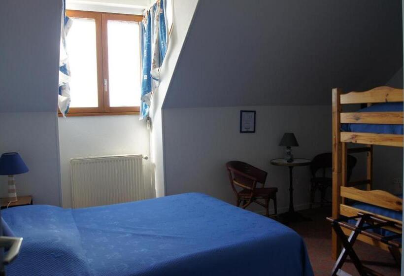 فندق Aux Trois Jean