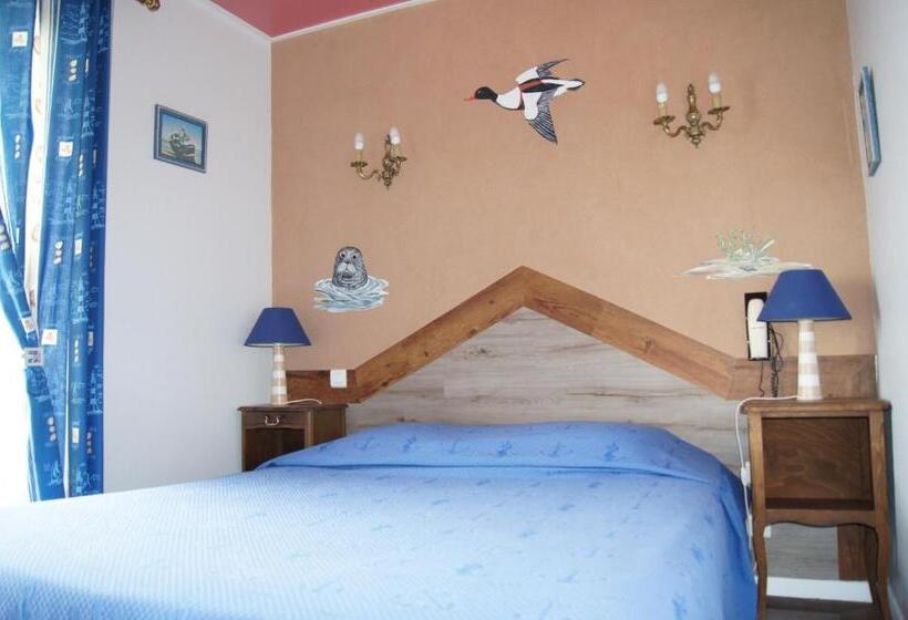 فندق Aux Trois Jean