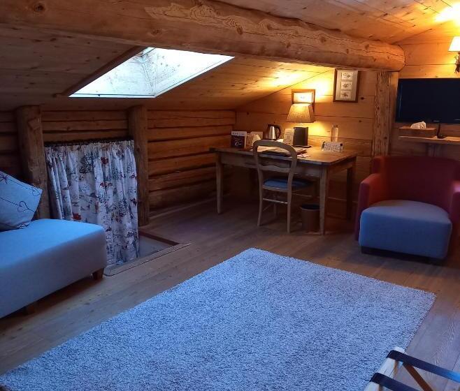 فندق La Ferme Du Chozal, Chalet De Tradition