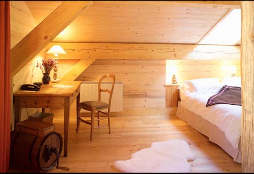 فندق La Ferme Du Chozal, Chalet De Tradition