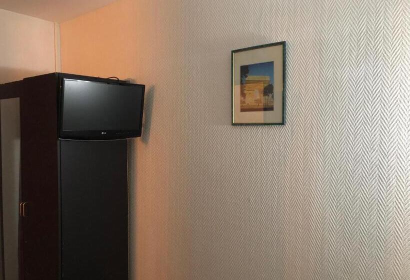 Отель Chevallier