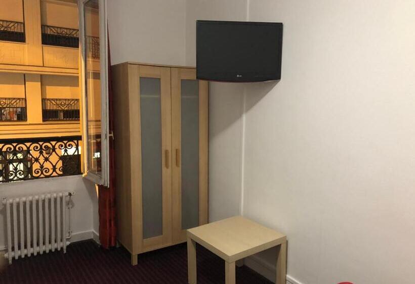 Отель Chevallier