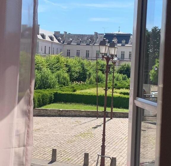 호텔 Du Centre   Restaurant Le P Tit Gourmet