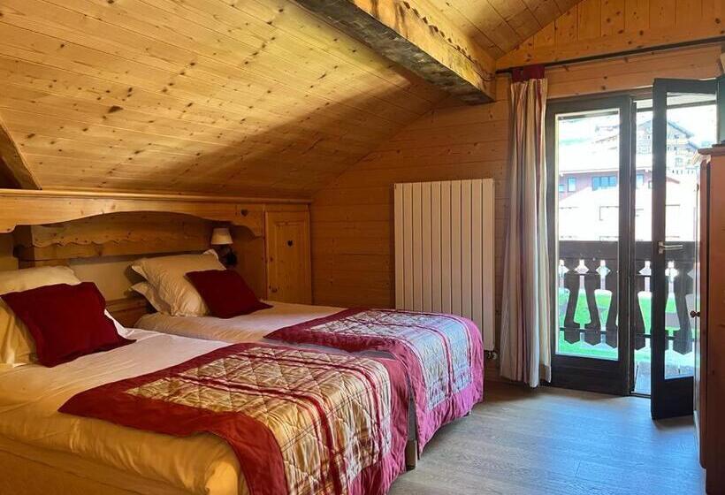 Hotelli Fleur Des Neiges