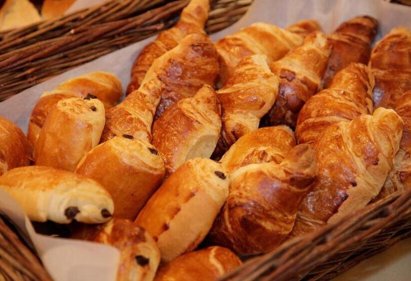 Hotelli Fleur Des Neiges