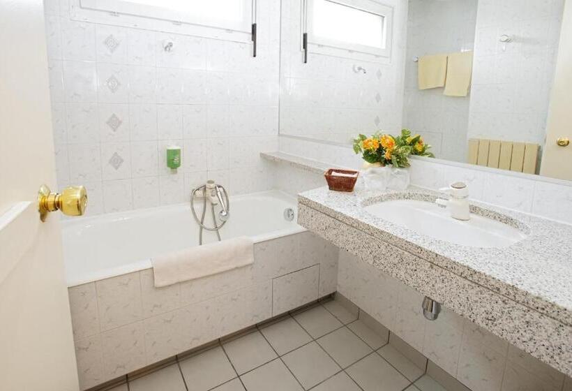 فندق Hôtel 4c