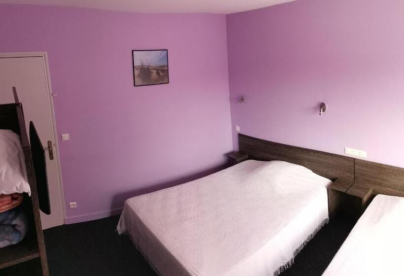 בית מלון כפרי Hôtel Bar Des Arènes