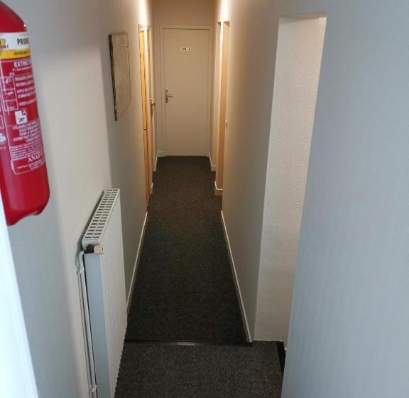 בית מלון כפרי Hôtel Bar Des Arènes