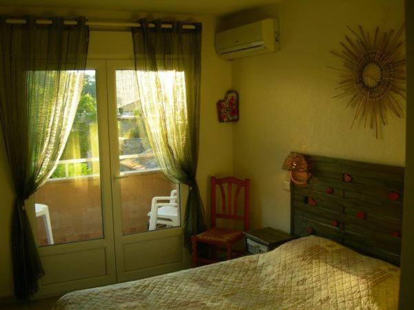 فندق Hôtel De La Madeleine à Tornac