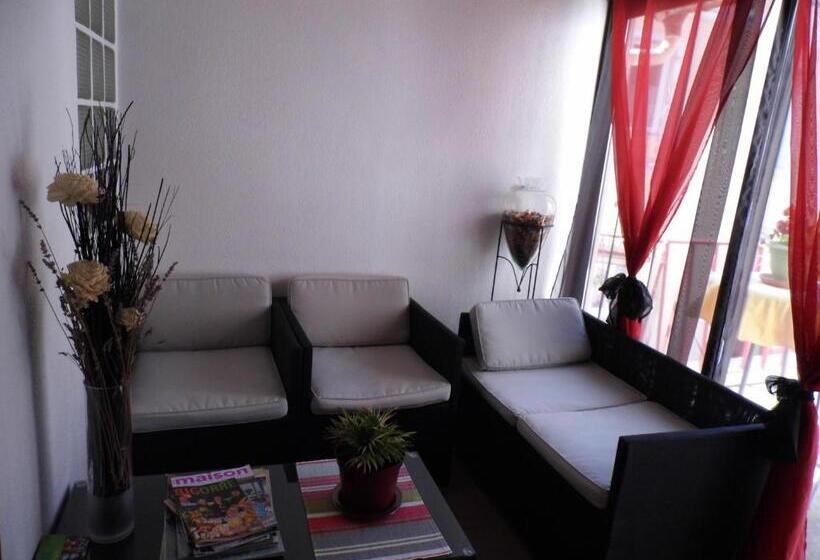 فندق Hôtel Des Touristes