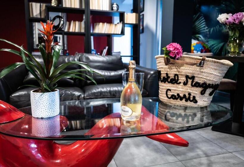 酒店 Hôtel Eden Cassis Parking Privé