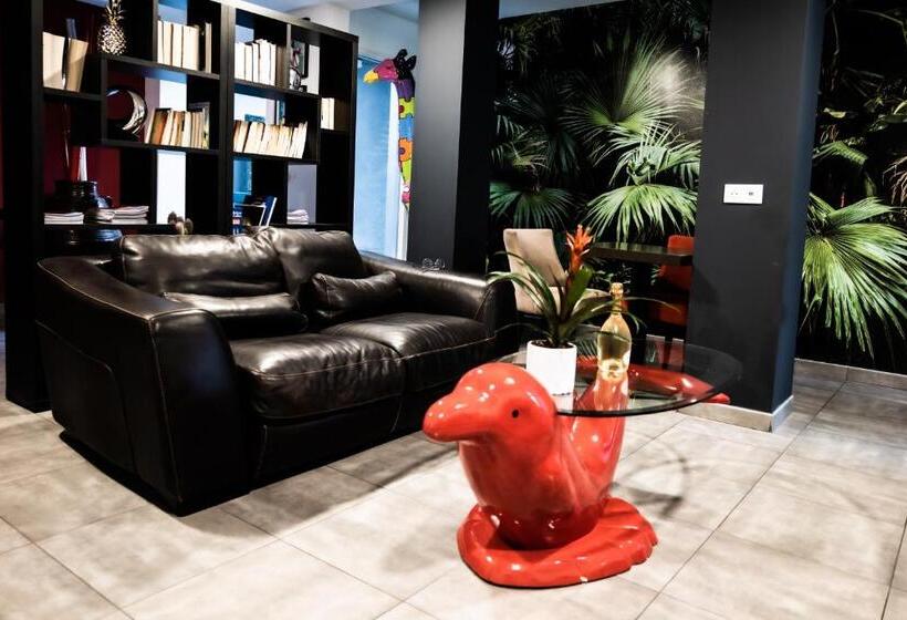 酒店 Hôtel Eden Cassis   Parking Privé