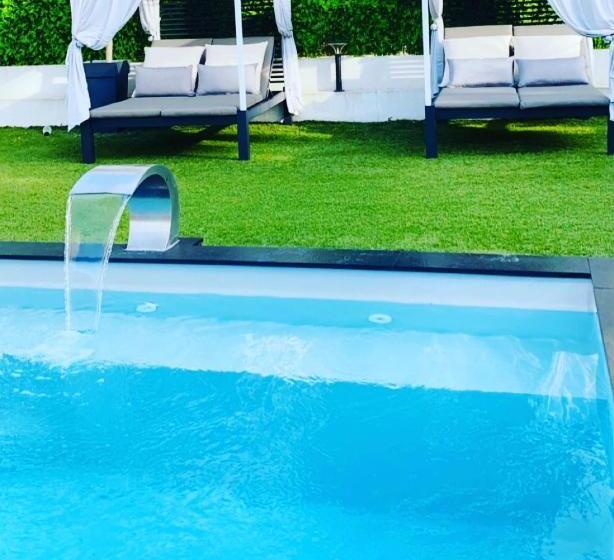 酒店 Hôtel Eden Cassis   Parking Privé