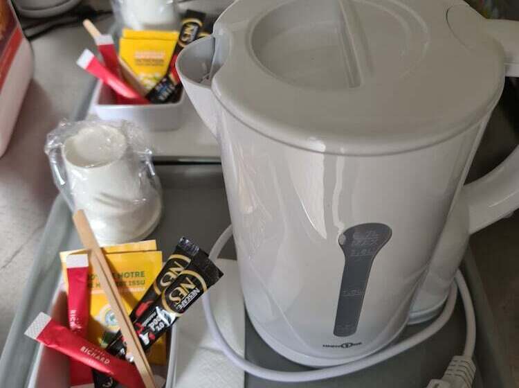 Отель Hôtel La Mirandole