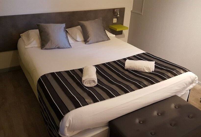 Отель Hôtel La Mirandole