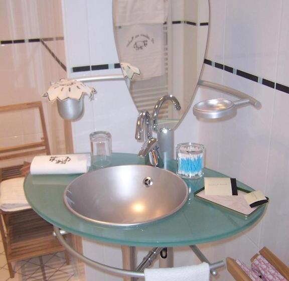 ホテル Hôtel Le Manoir Aux Vaches