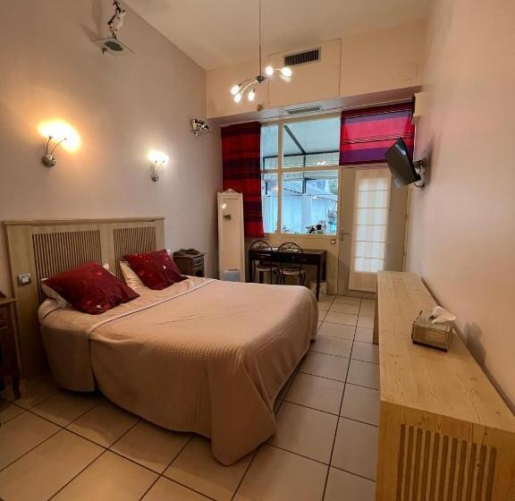 호텔 Hôtel Le Manoir Aux Vaches