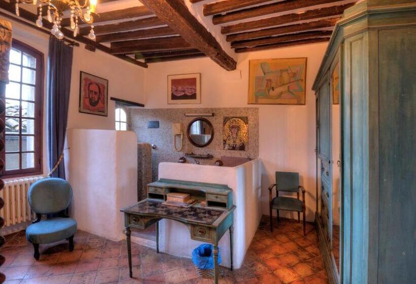 فندق Hôtel Les Arcades