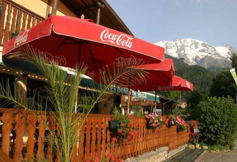 Отель Hôtel Les Dômes De Miage