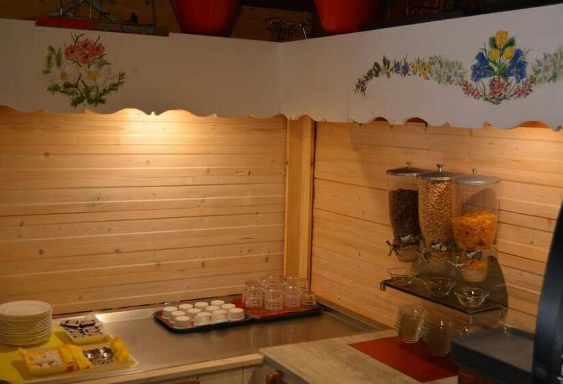 Отель Hôtel Les Dômes De Miage