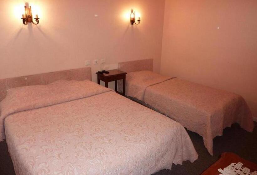 בית מלון כפרי Hôtel Restaurant Du Pont Vieux