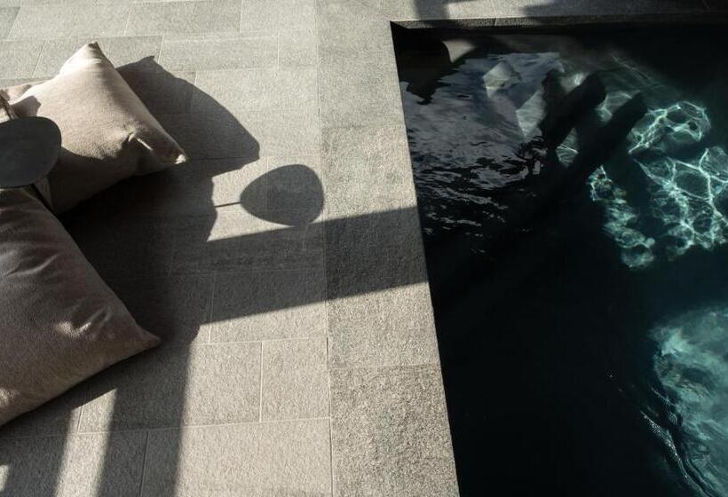 Отель Hôtel Restaurant La Ferme De Cupelin