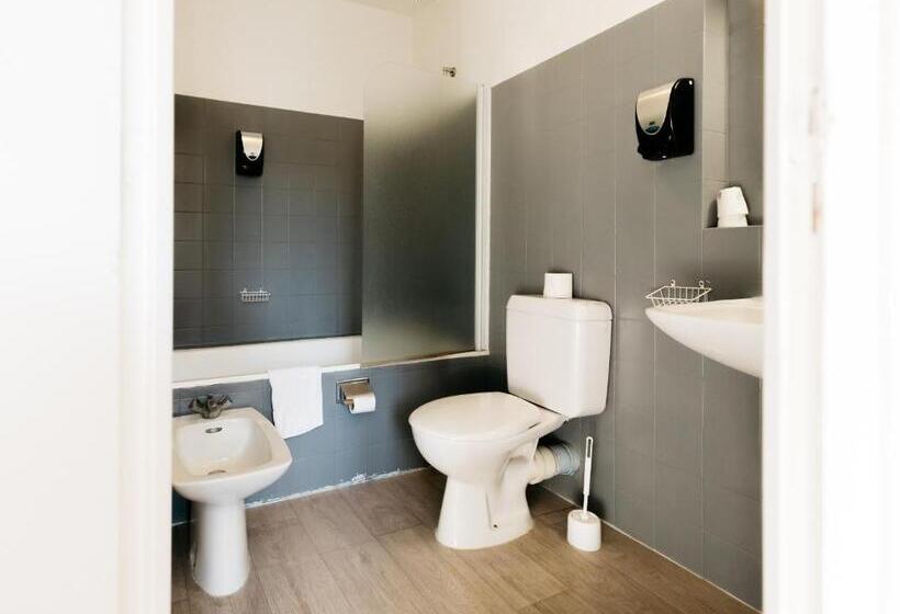 ホテル Hôtel Restaurant La Voile   Le Dock Er