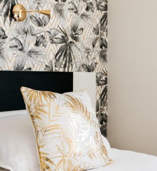 ホテル Hôtel Restaurant La Voile   Le Dock Er